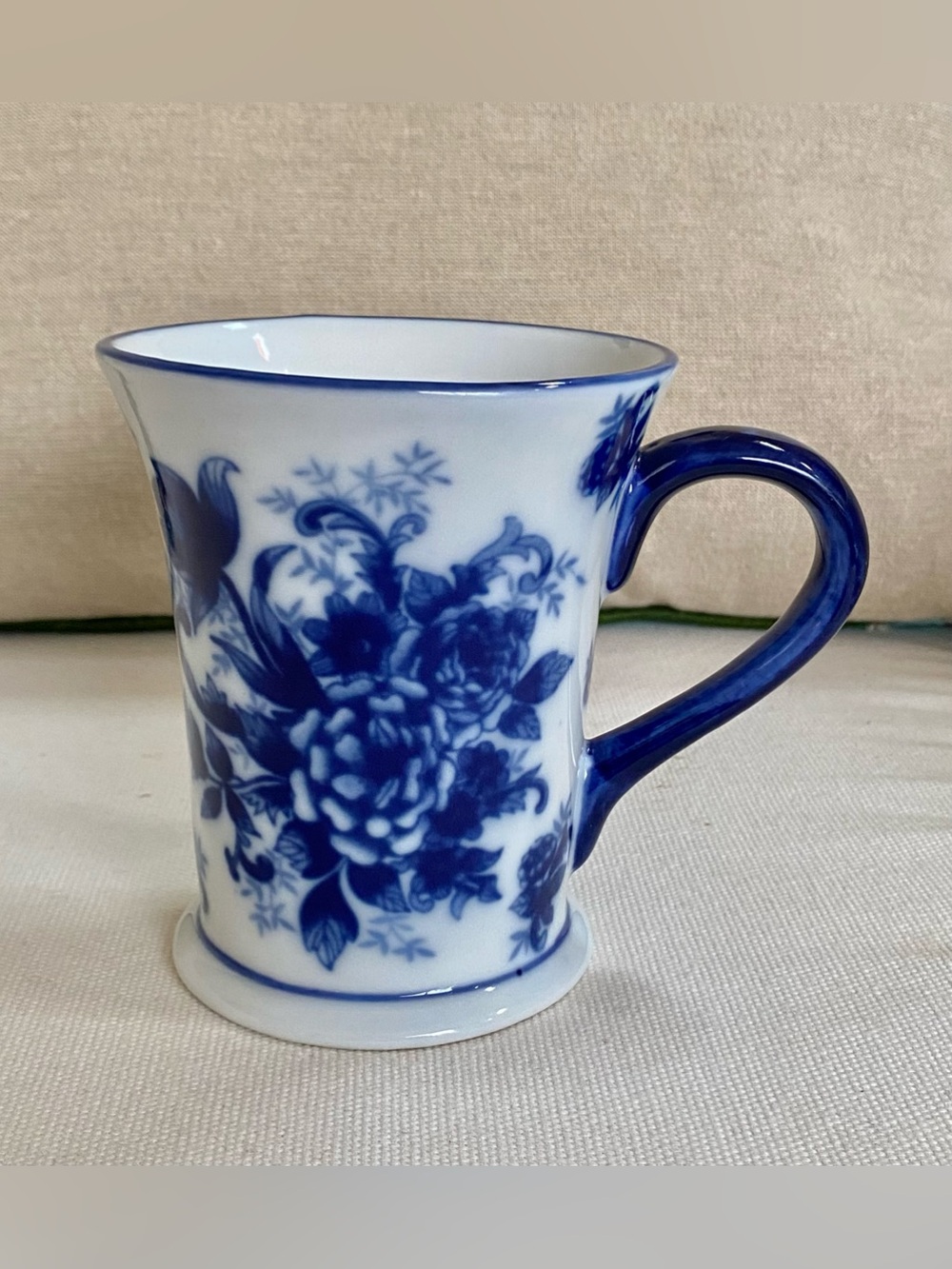 VTG Cracker Barrel Blue & White Flow Blue Floral Coffee Mug 10 Oz